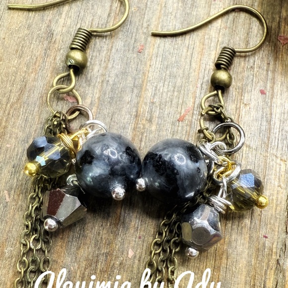 Black labradorite chain fringe statement rustic earrings - Picture 2 of 2